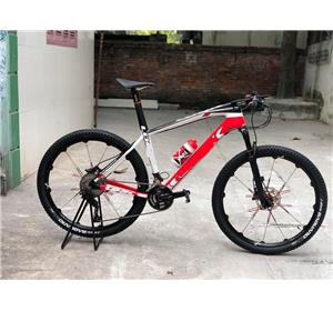 Xe Đạp thể thao MTB Lok 986  trắng đỏ 